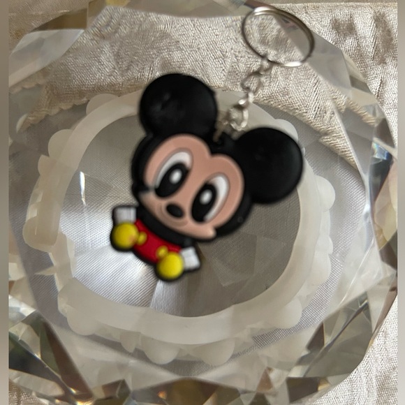 Mickey Mouse keychain/charm - Picture 2 of 5
